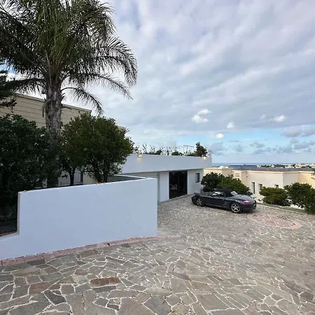 Βίλα With Views Parking Ac