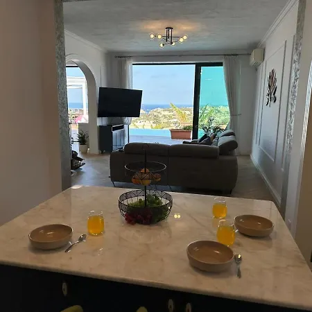 With Views Parking Ac *