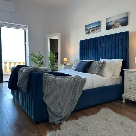 Villa With Views Parking Ac *