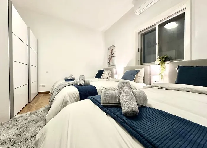 With Views Parking Ac *