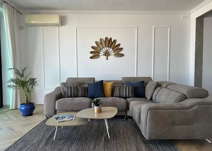 With Views Parking Ac * Mellieħa