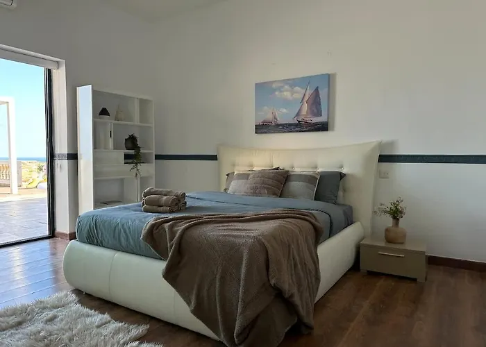 With Views Parking Ac * Mellieħa